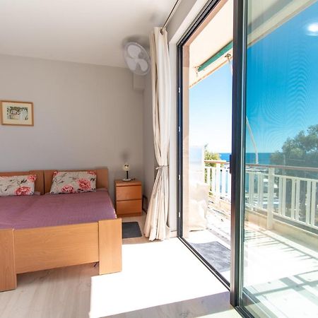 Lavish & Spacious Apt With Stunning Seaview, 10 Min Ath Airport Artemida  Bagian luar foto
