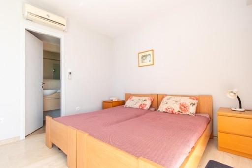 Lavish & Spacious Apt With Stunning Seaview, 10 Min Ath Airport Artemida  Bagian luar foto